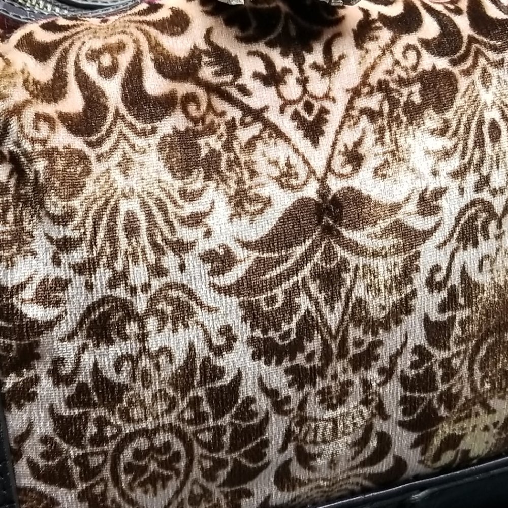 Liz Claiborne Velvety Velour Plum, Brown, Rose and Cream Shoulder Bag - Picture 8 of 16